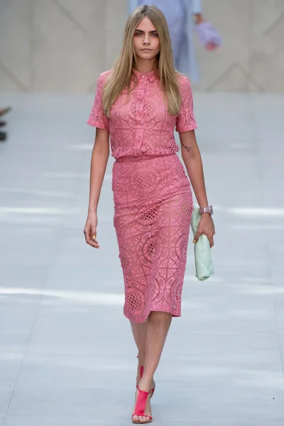 Look 2